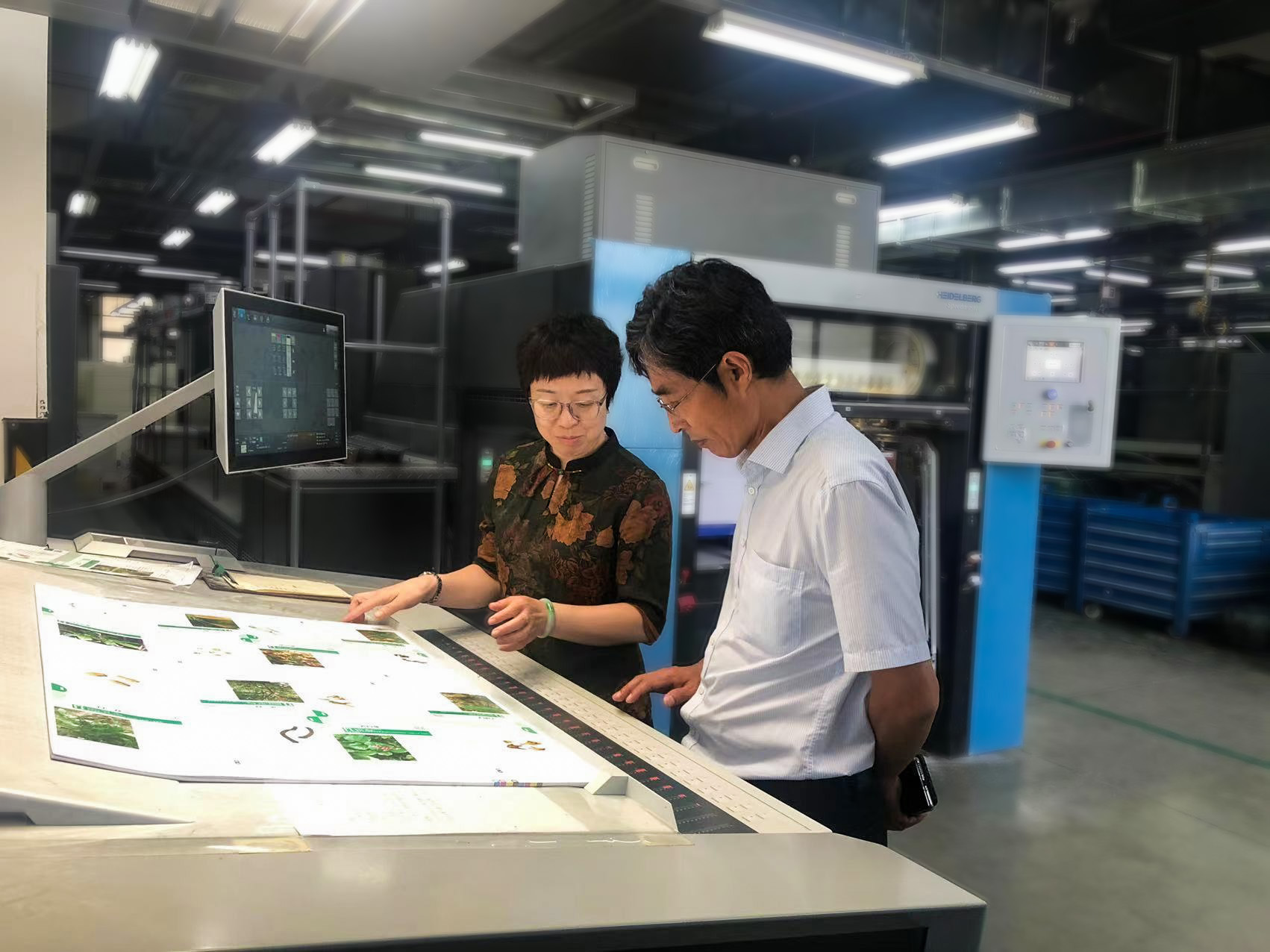 北京印刷学院专家组一行受邀赴BEATS365官网调研数字印刷项目